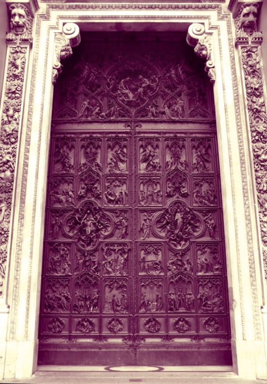 An amazing door to an amazing cathedral.